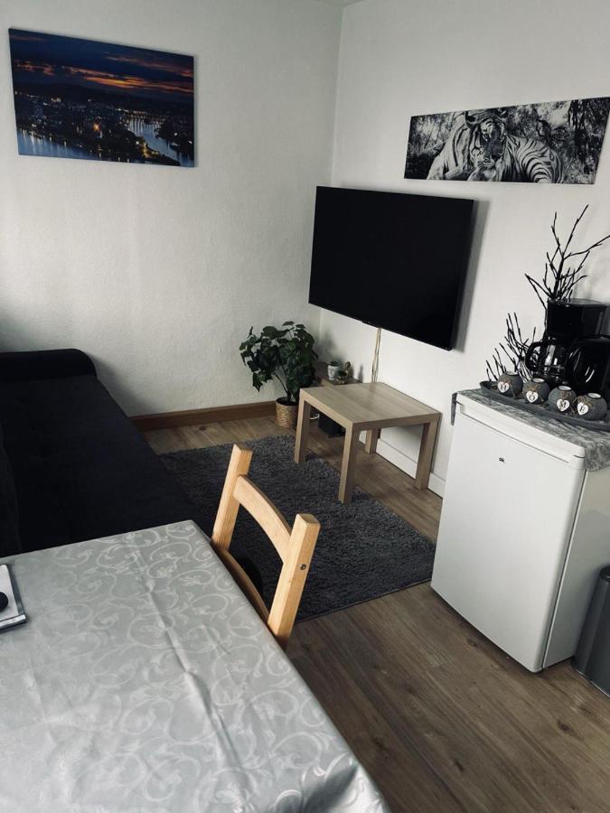 Lovely 1-Bed Apartment In Koblenz Koblenz  Eksteriør bilde